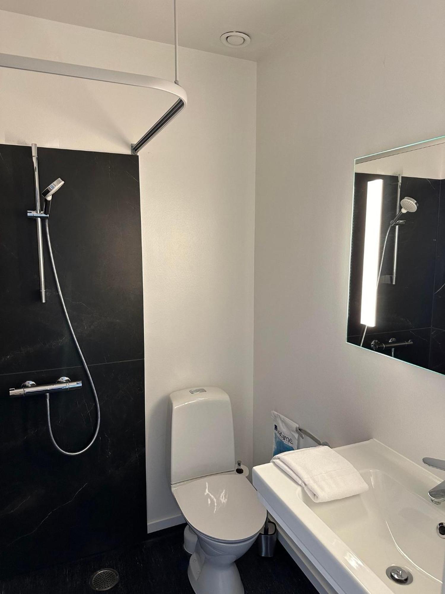 Visionhouse Hotel Frederikssund Extérieur photo